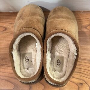 UGG classic slipper
